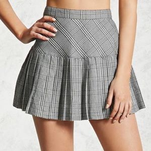 F21 pleated houndstooth tennis skirt